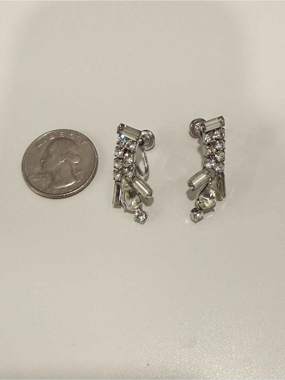 Unbranded silver tone screw back clear gem  earrings